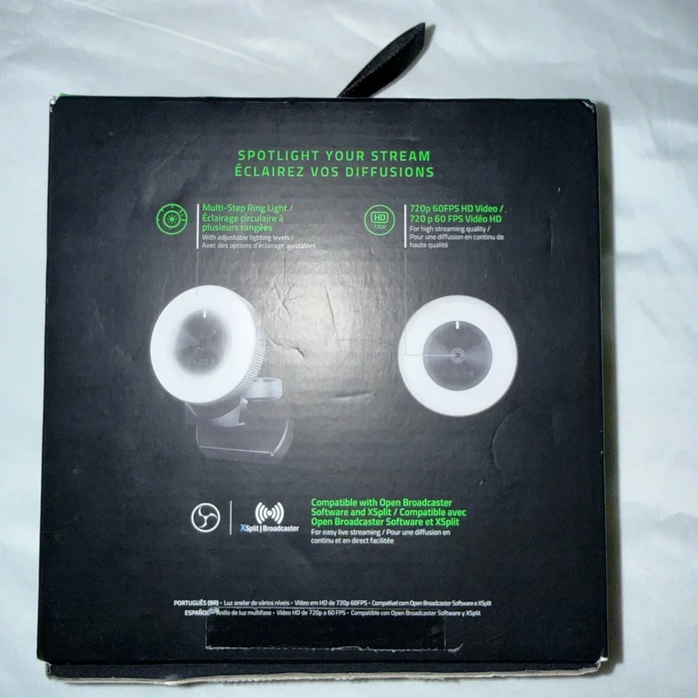 Razer Kiyo Streaming Webcam With Ring Light USB Camera 1080p Completely